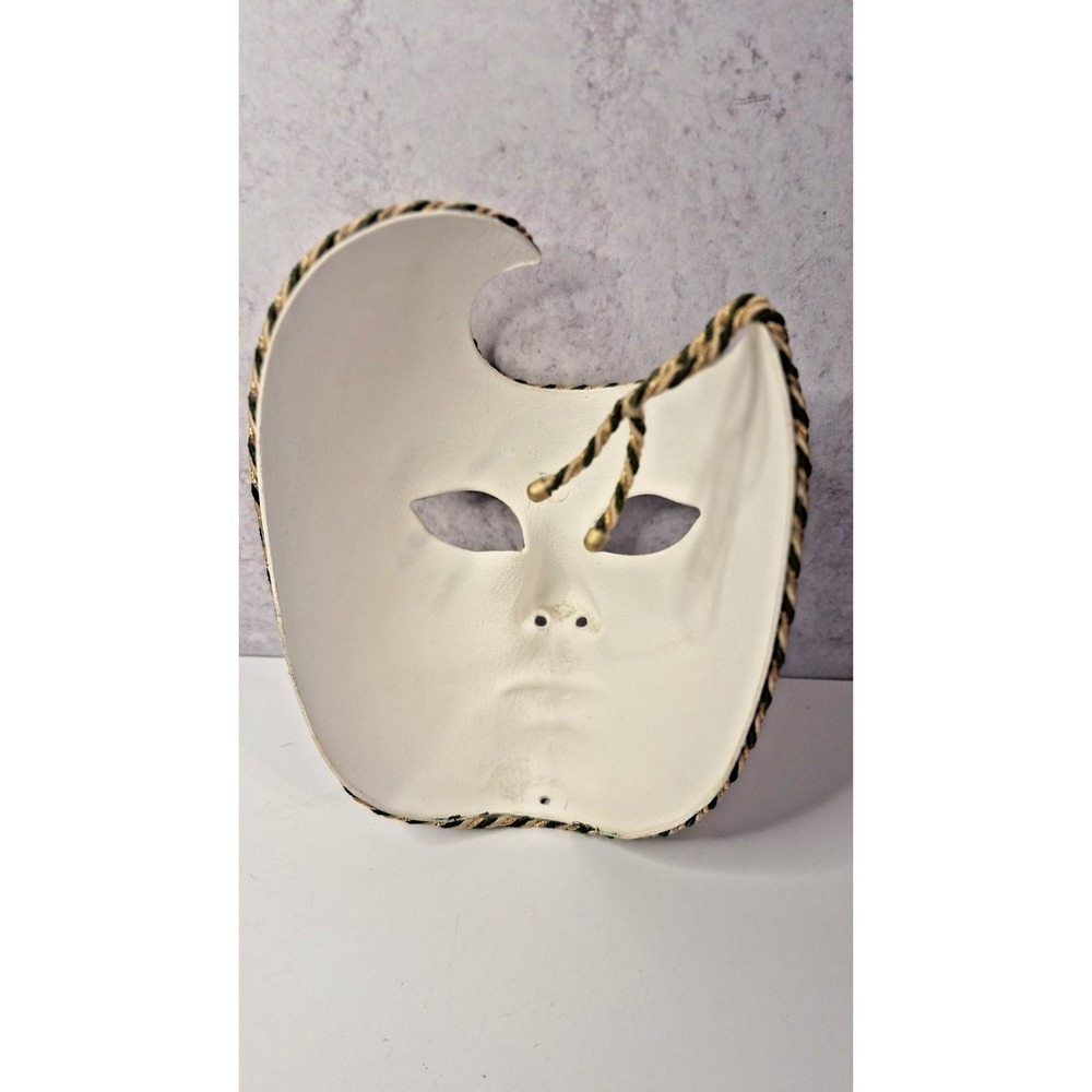 Papier-Mâché Decorative Mask,Venetian-Style Masquerade Maskwith Gold and Cream - Picture 5 of 6
